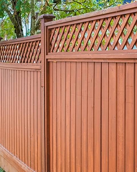 Wood privacy fence